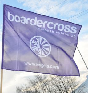Drapeau pavillon personnalisé sur hampe